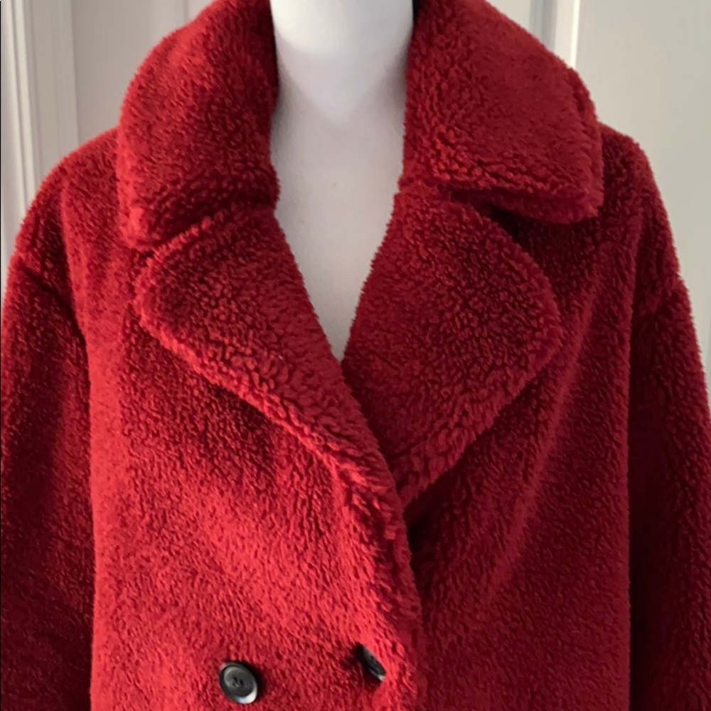 07:08 - Lucky Brand Teddy Faux Fur Jacket - Picture 4 of 12